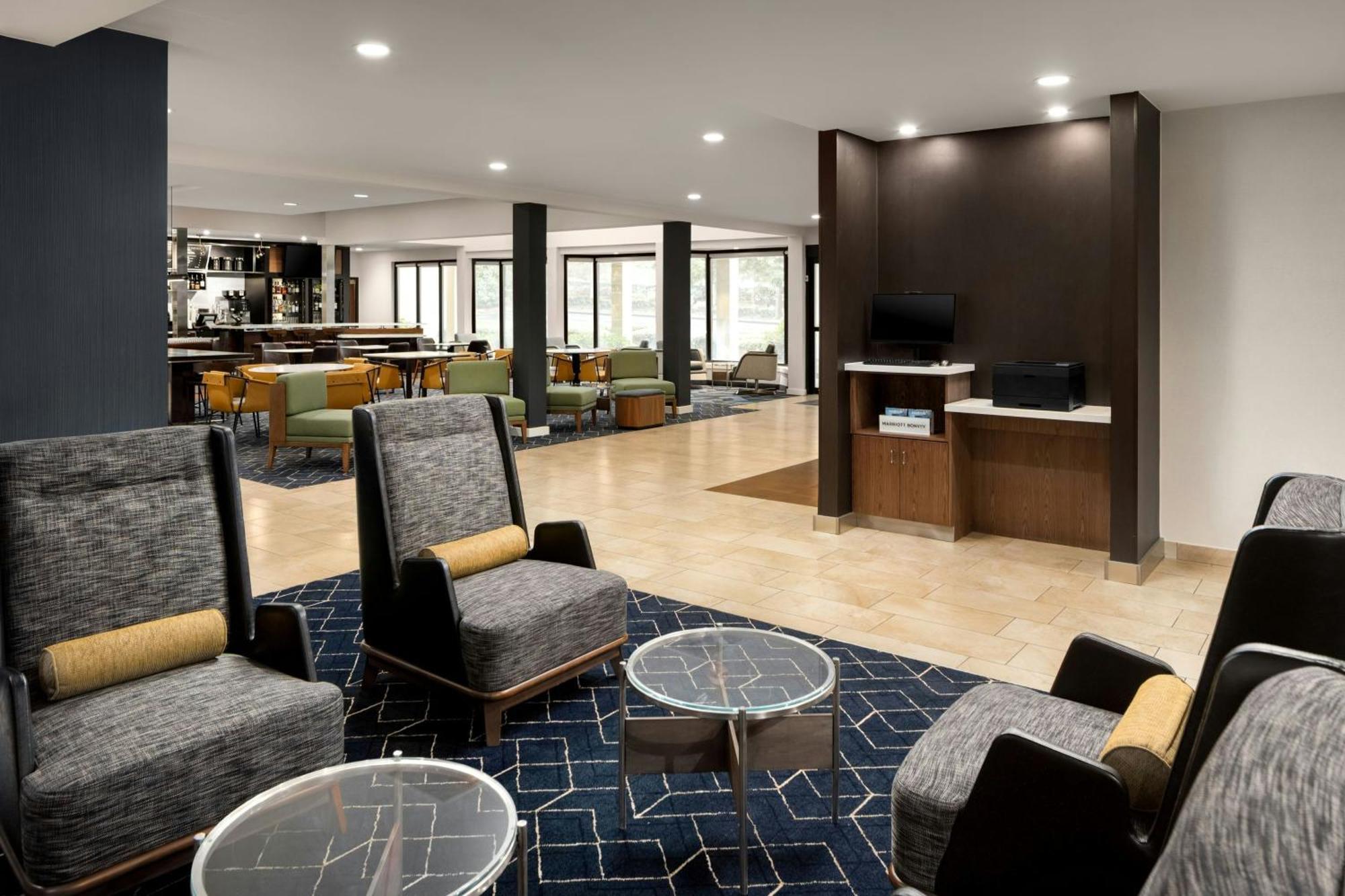 Courtyard By Marriott Portland Beaverton Exterior photo